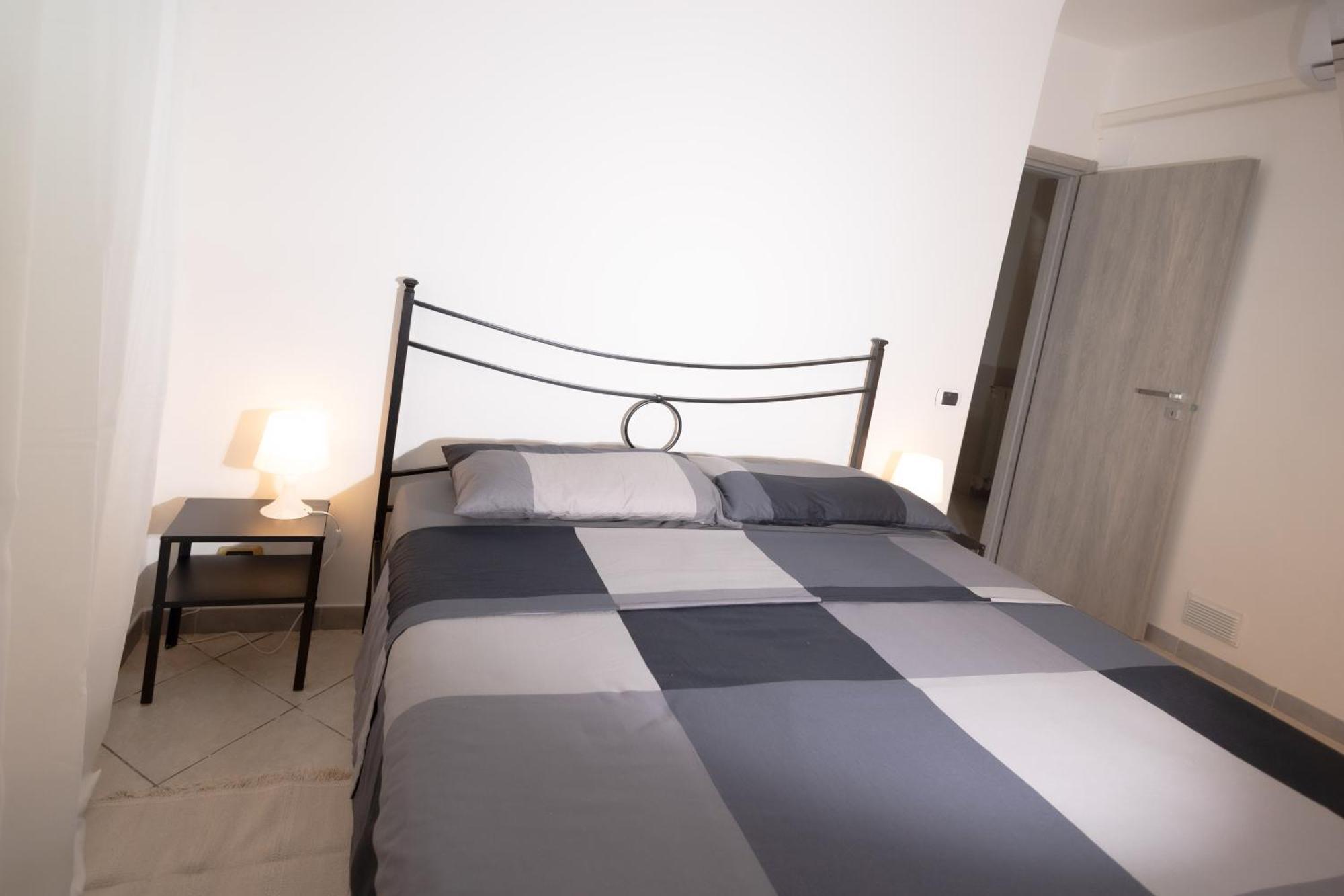 Delightful Apartment Close To The Center Lido di Ostia Bagian luar foto